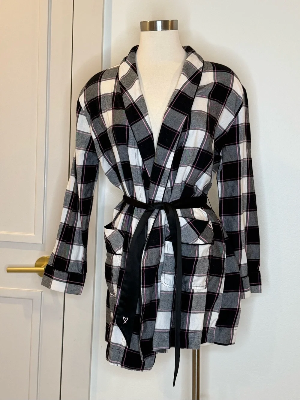 Victoria's Secret Black White Gray Plaid Robe with Pink Accents